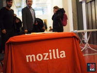 Mozilla Stand by D8 News